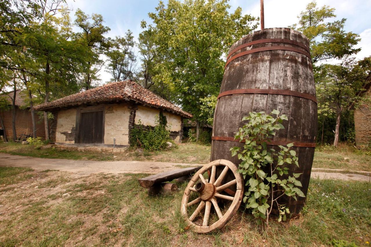 "Pivnica I Smestaj Jovanovic"- Rogljevacke Pivnice Rogljevo Buitenkant foto