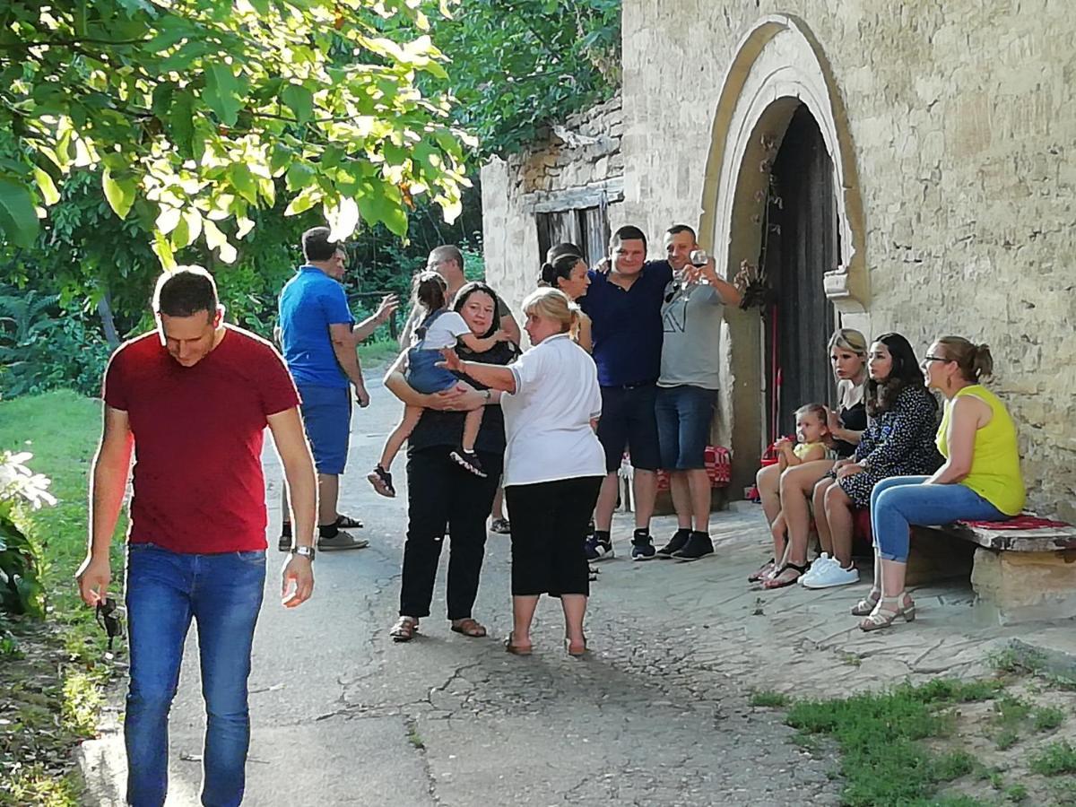 "Pivnica I Smestaj Jovanovic"- Rogljevacke Pivnice Rogljevo Buitenkant foto