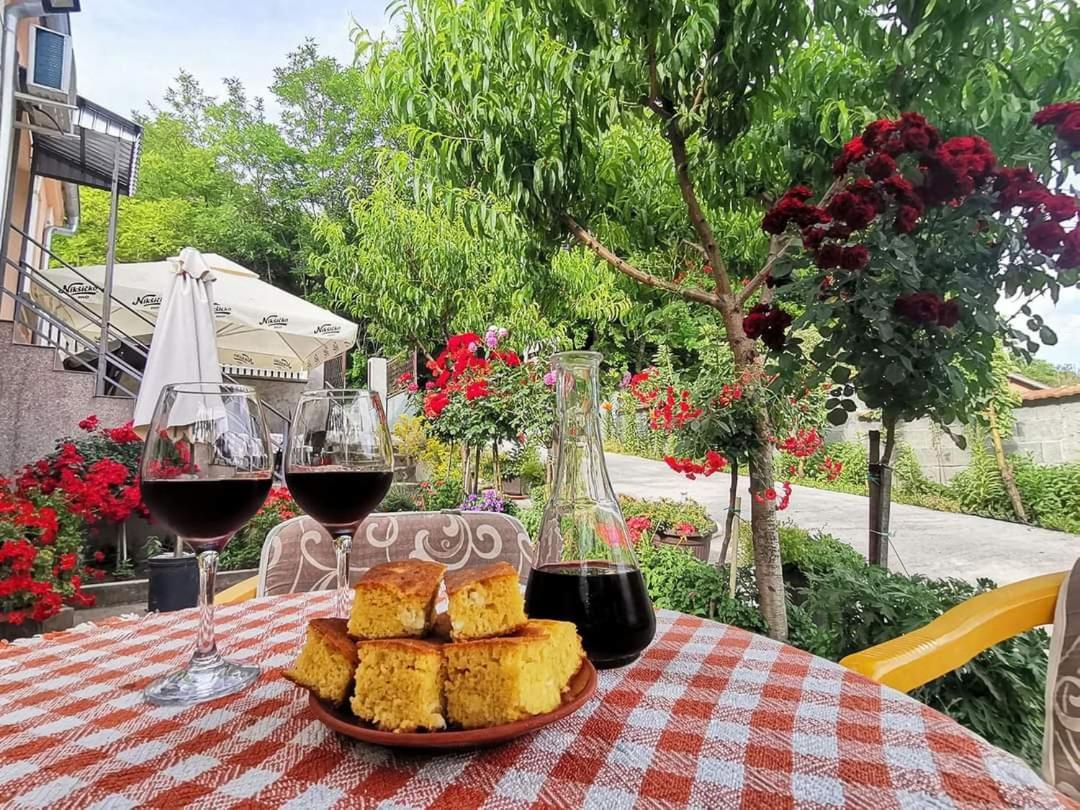 "Pivnica I Smestaj Jovanovic"- Rogljevacke Pivnice Rogljevo Buitenkant foto