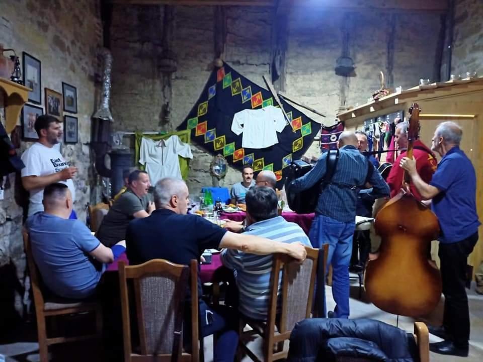 "Pivnica I Smestaj Jovanovic"- Rogljevacke Pivnice Rogljevo Buitenkant foto