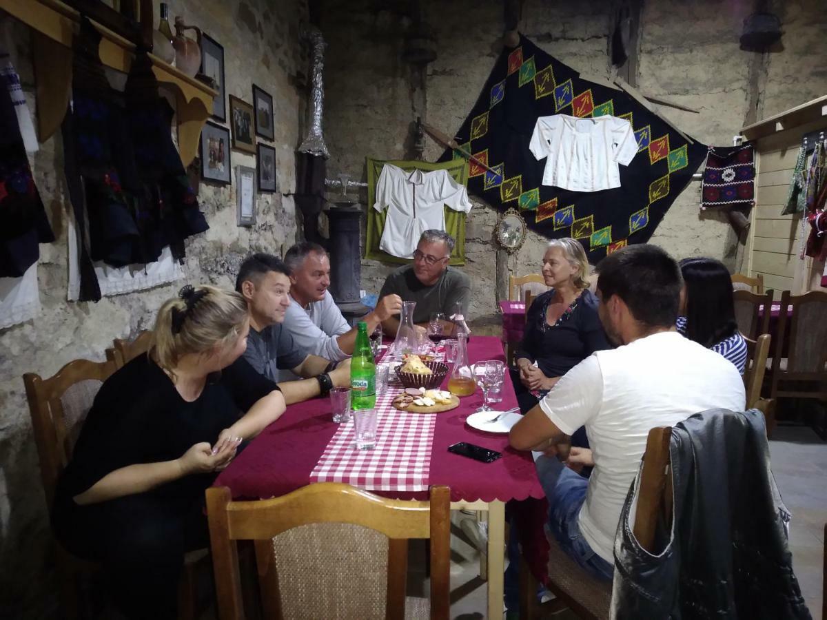 "Pivnica I Smestaj Jovanovic"- Rogljevacke Pivnice Rogljevo Buitenkant foto