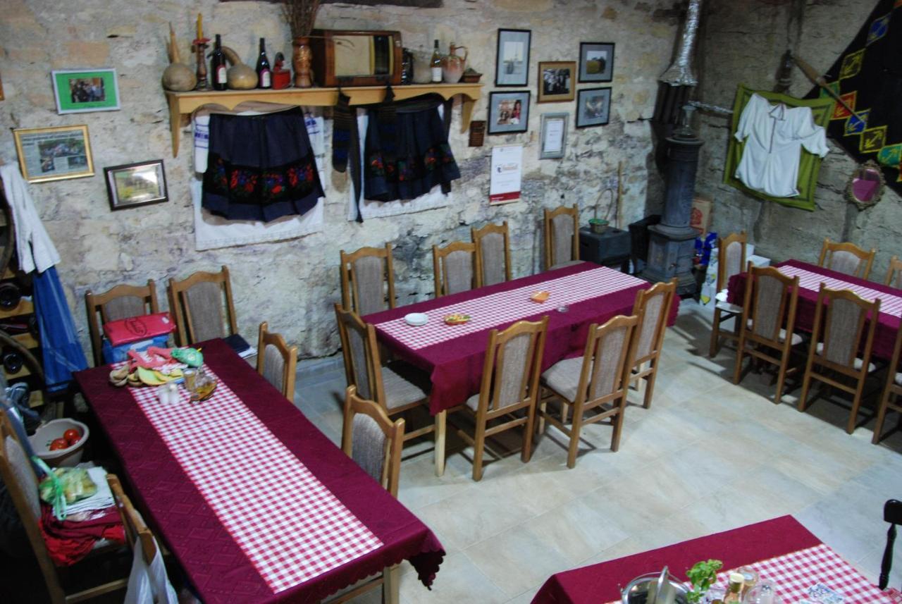"Pivnica I Smestaj Jovanovic"- Rogljevacke Pivnice Rogljevo Buitenkant foto